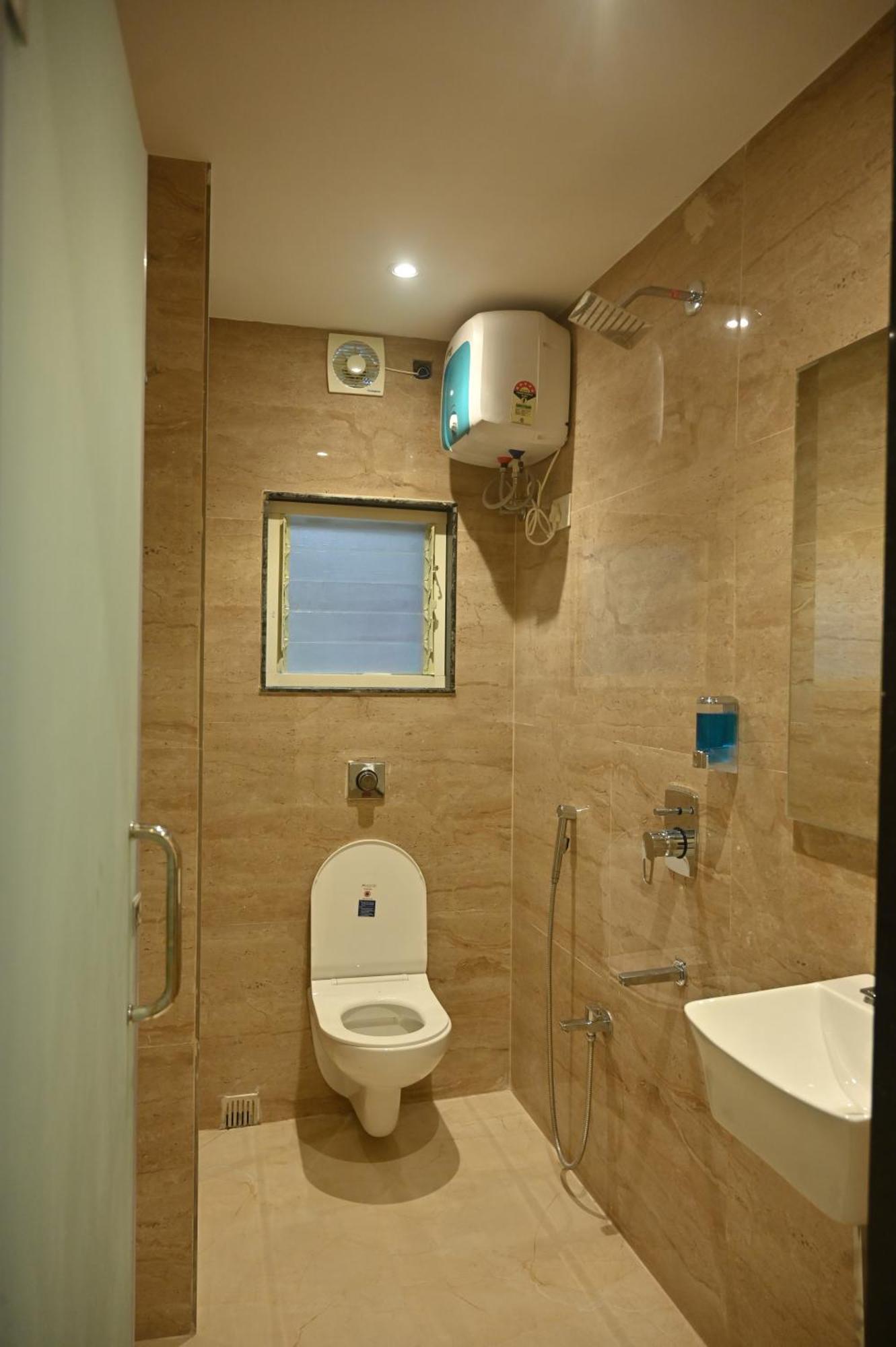 Hotel Golden Square - Kolkata Airport Extérieur photo