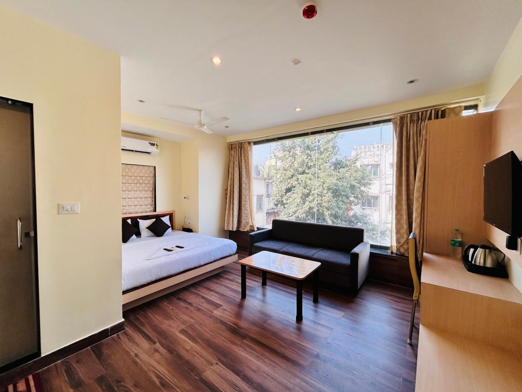 Hotel Golden Square - Kolkata Airport Extérieur photo