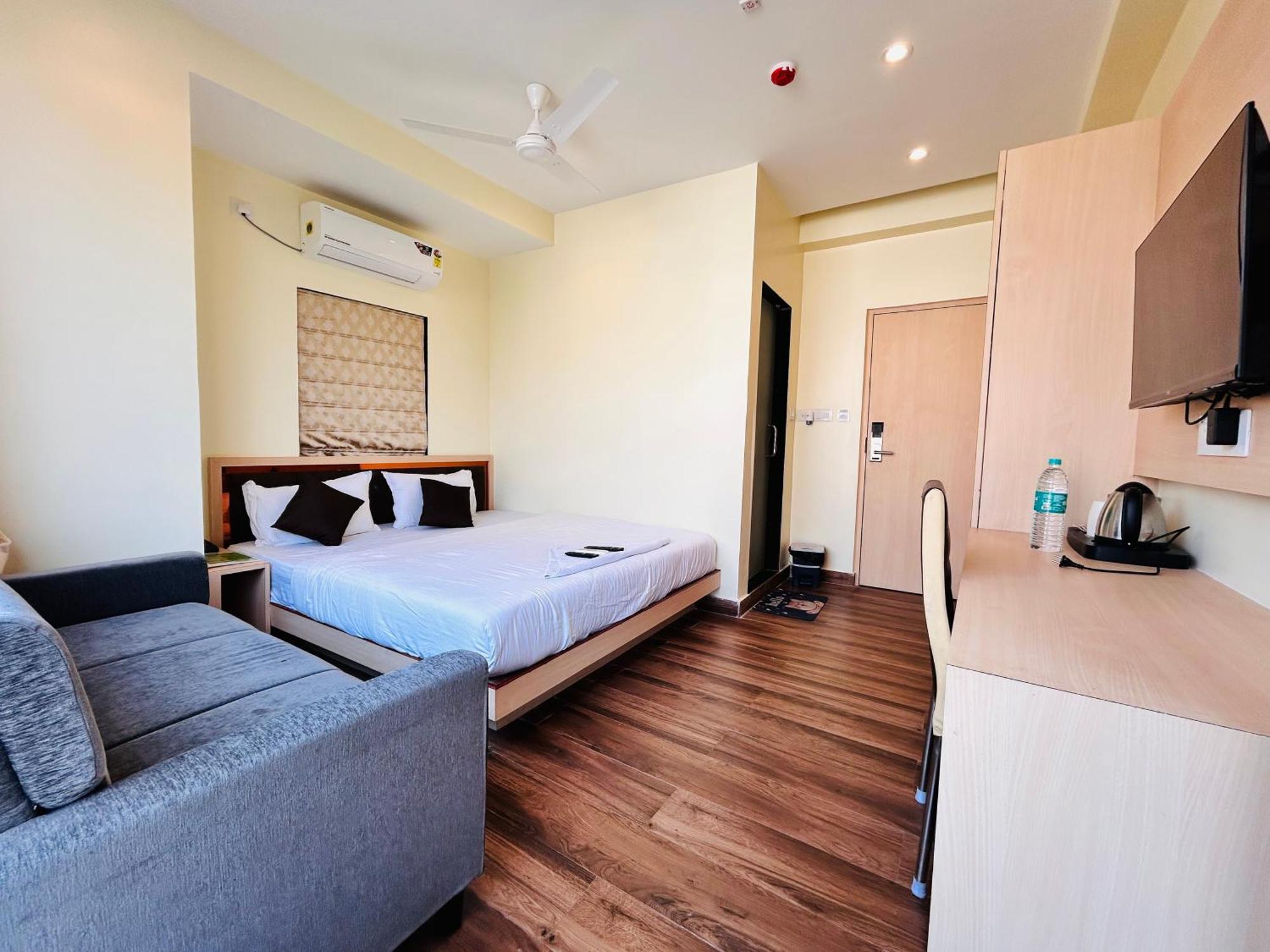 Hotel Golden Square - Kolkata Airport Extérieur photo